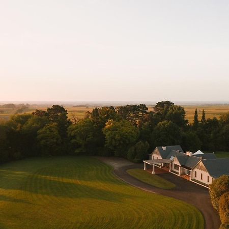 Hiwinui Country Estate Bed and Breakfast Palmerston North Exteriör bild